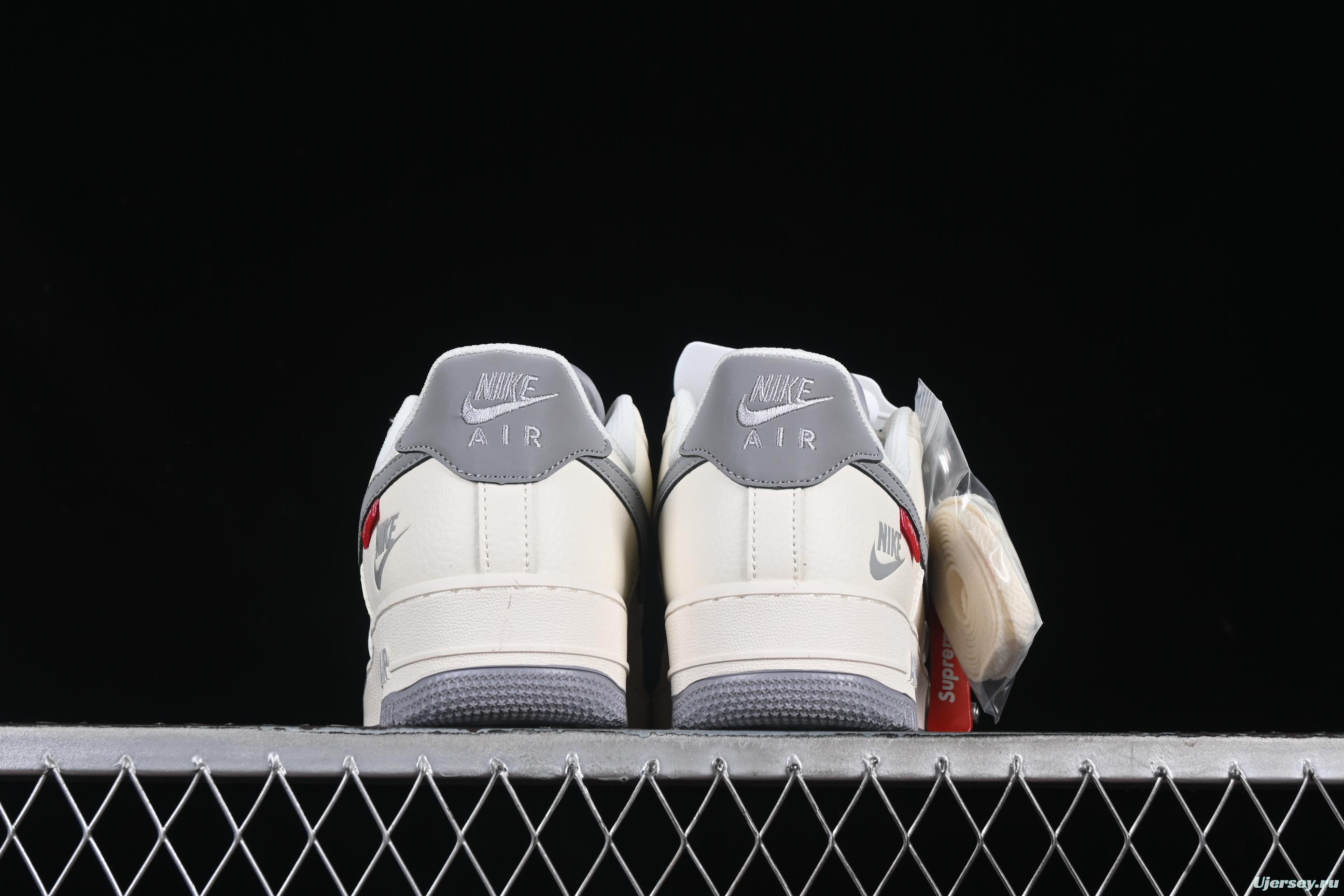 Nike Air Force 1 '07 Low Supreme Collaboration Casual Sneakers with Red Swoosh - HH7518-039