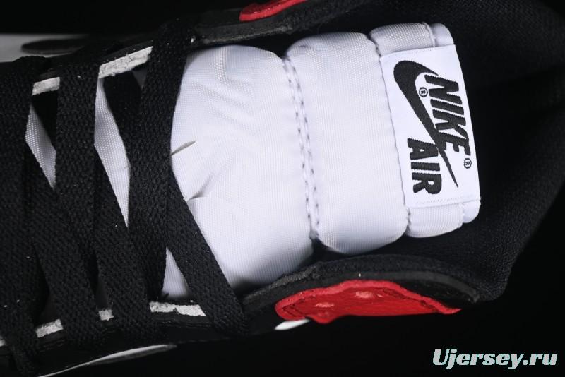 Nike Air Jordan 1 High Retro OG Basketball Shoes with Black Toe Design - 555088-125