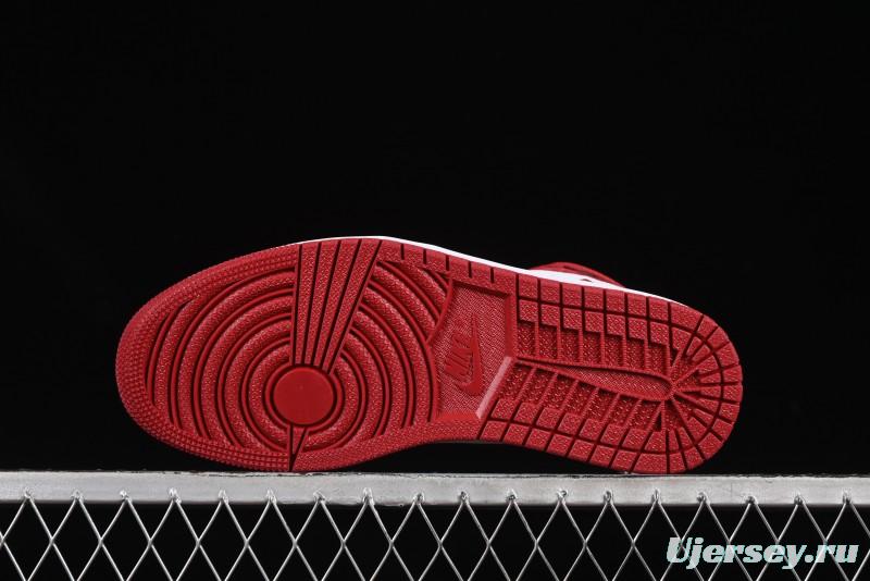 Nike Air Jordan 1 High Retro OG Basketball Shoes with Black Toe Design - 555088-125