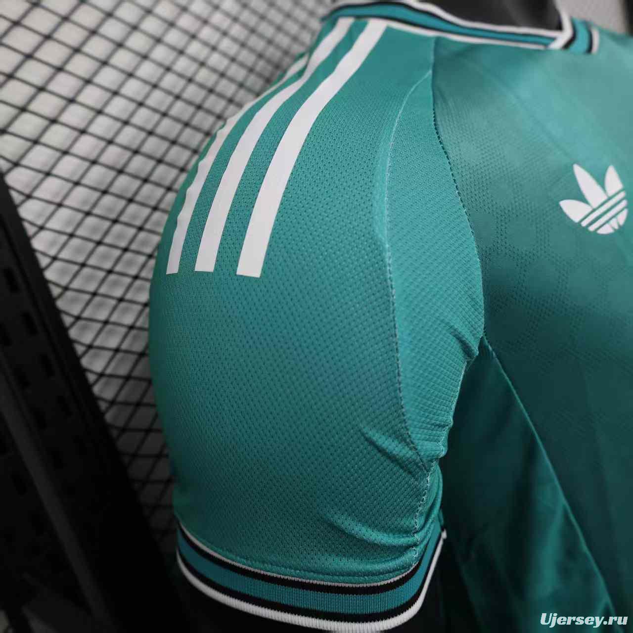 Player Version 25/26 Liverpool Third Green Jersey