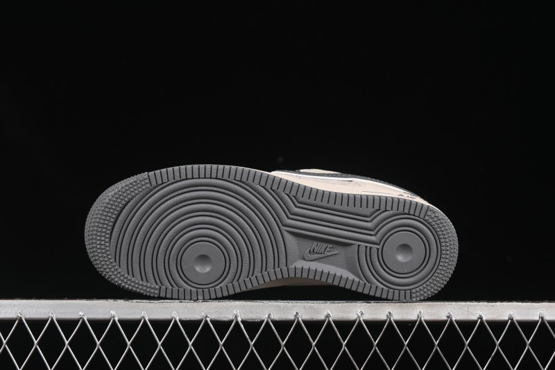 Nike Air Force 1 '07 Low Stussy Collaboration Pig Grey Swoosh Grey Sole Casual Sneakers - XX3168-126