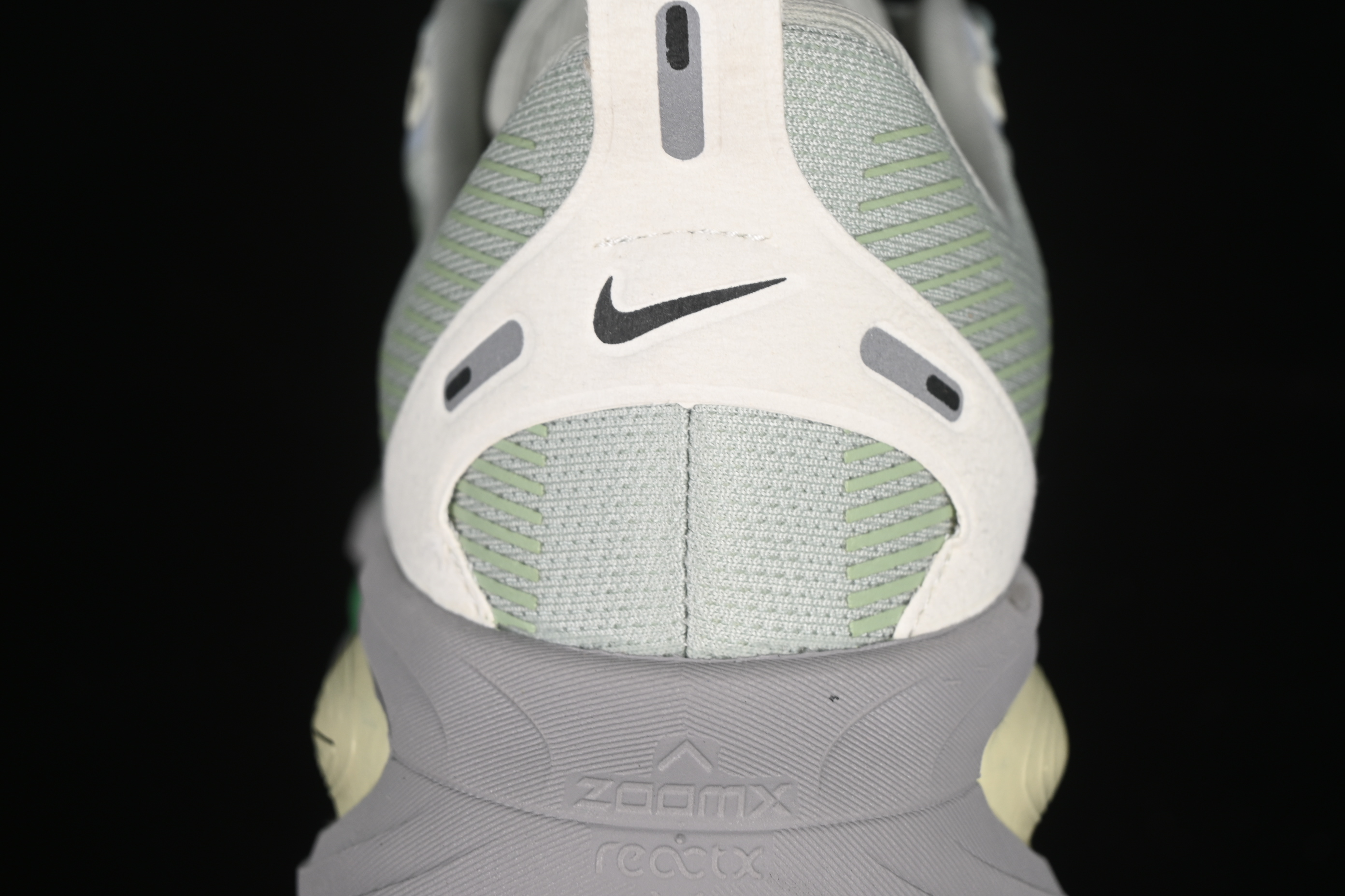 Nike Air Zoom Vomero 18 Moon Landing 18 2025 New Cushioning Casual Running Shoes with Built-in Zoom Air Unit - HM6803-002