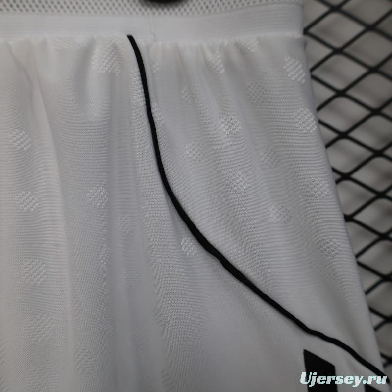 Player Version 25/26 Manchester United Home Shorts