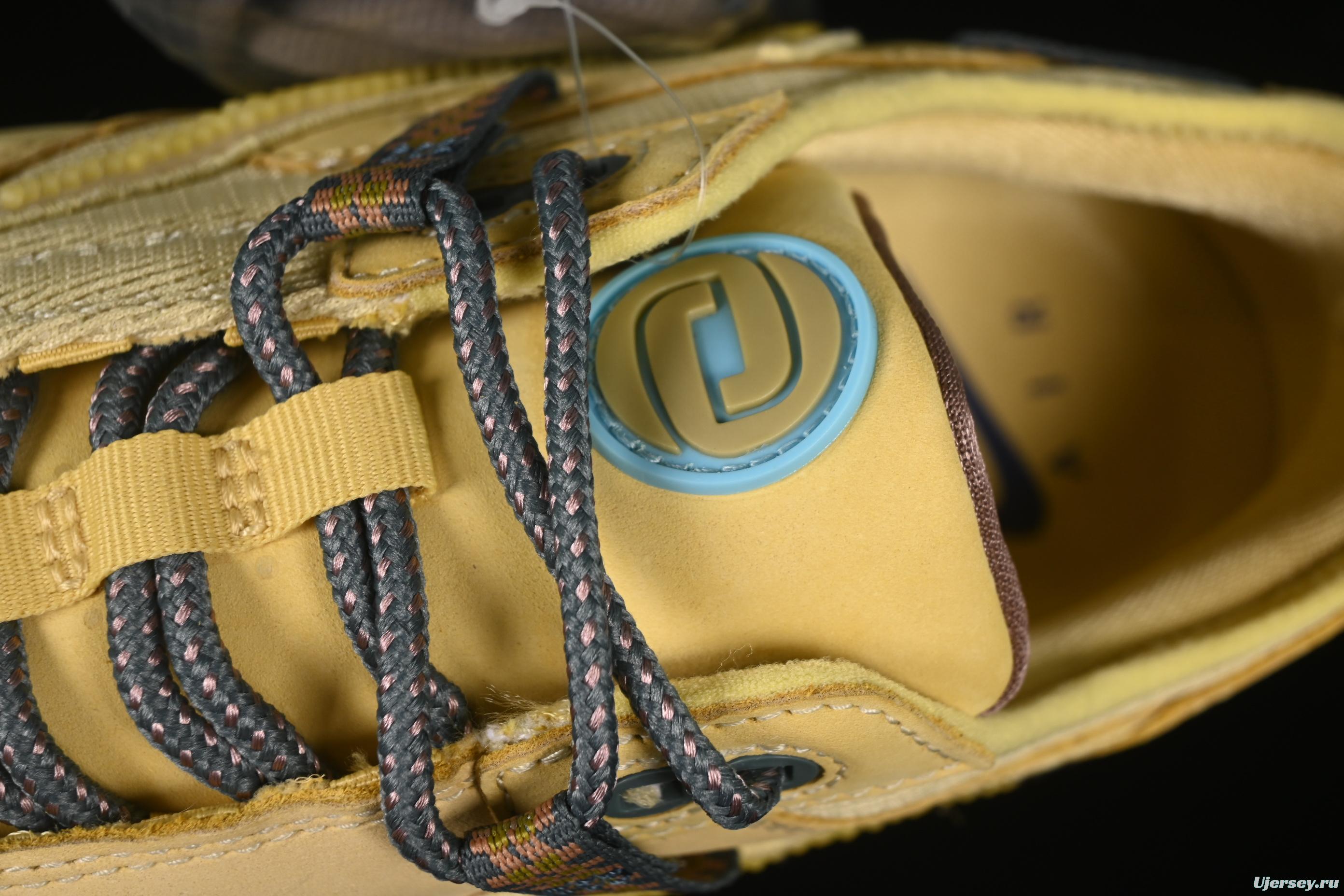 Nike Air Max 1 Travis Scott Collaboration Retro Running Shoes in Wheat Color with Reverse Swoosh - DO9392-700