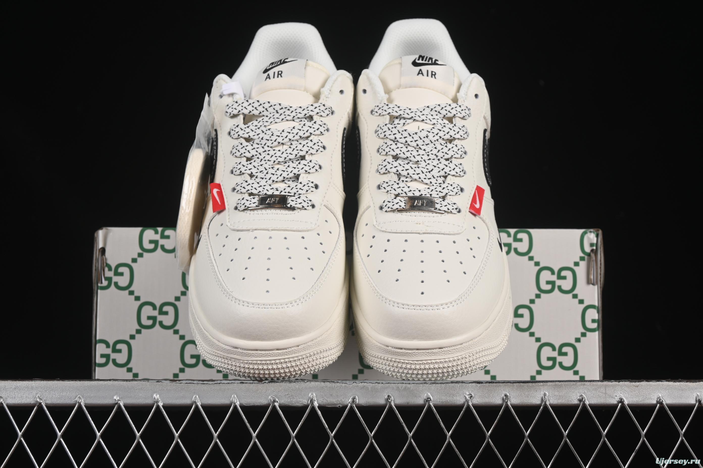 Nike Air Force 1'07 Low Gucci Collaboration Dual-Tone Mini Swoosh Casual Sneakers - CS5288-009