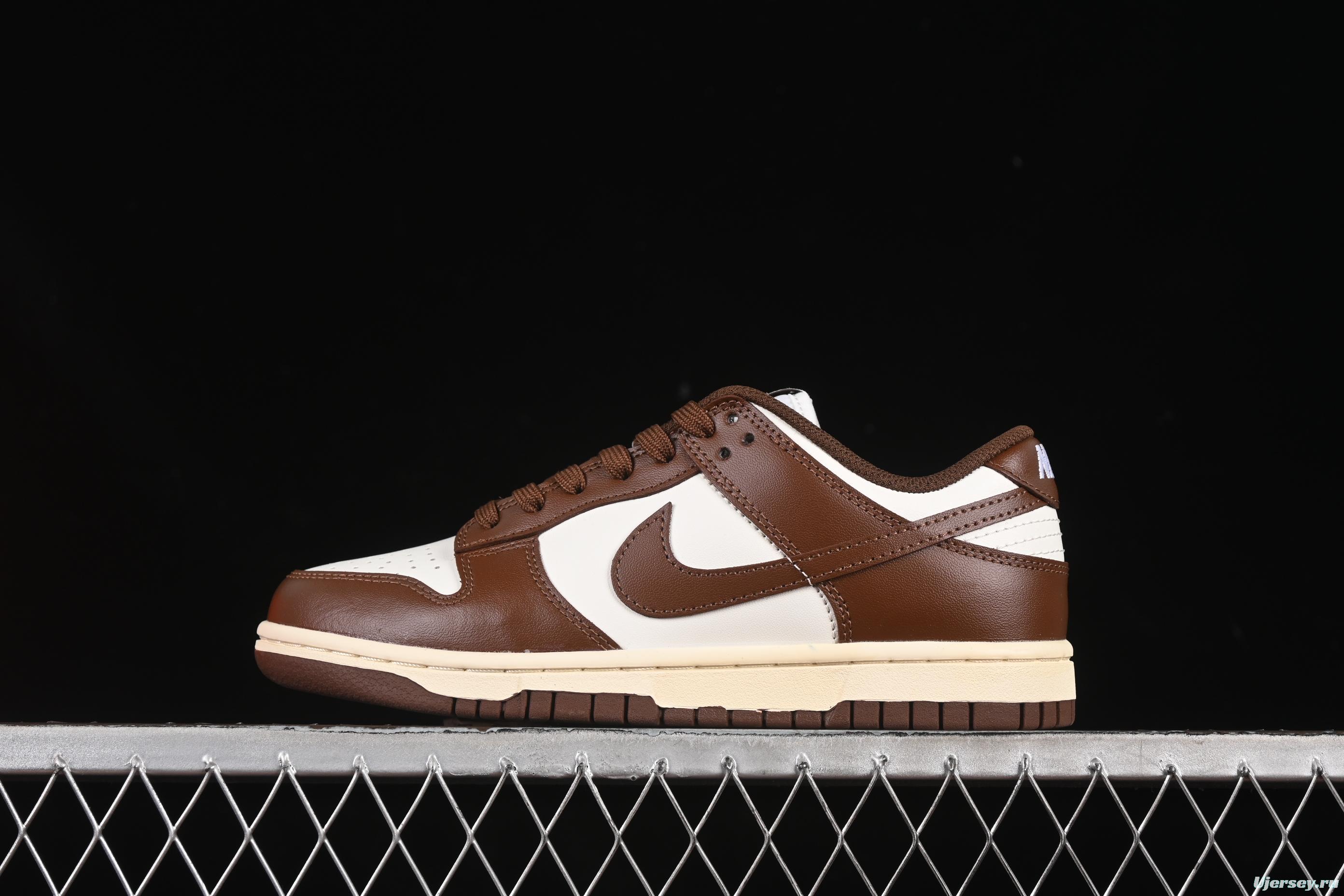 Nike Dunk Low SB Casual Sneakers in Mocha Brown - DD1503-124