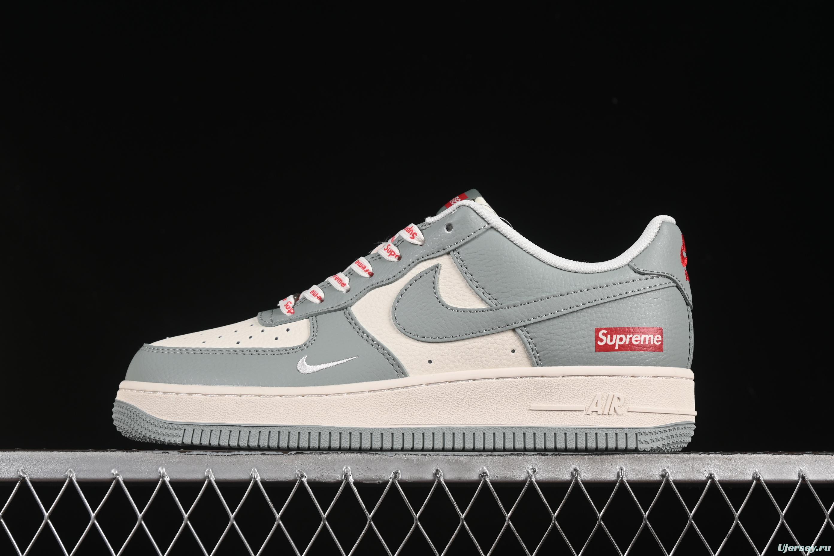 Nike Air Force 1 '07 Low Supreme Collaboration Shoes in Grey - ZH2598-319
