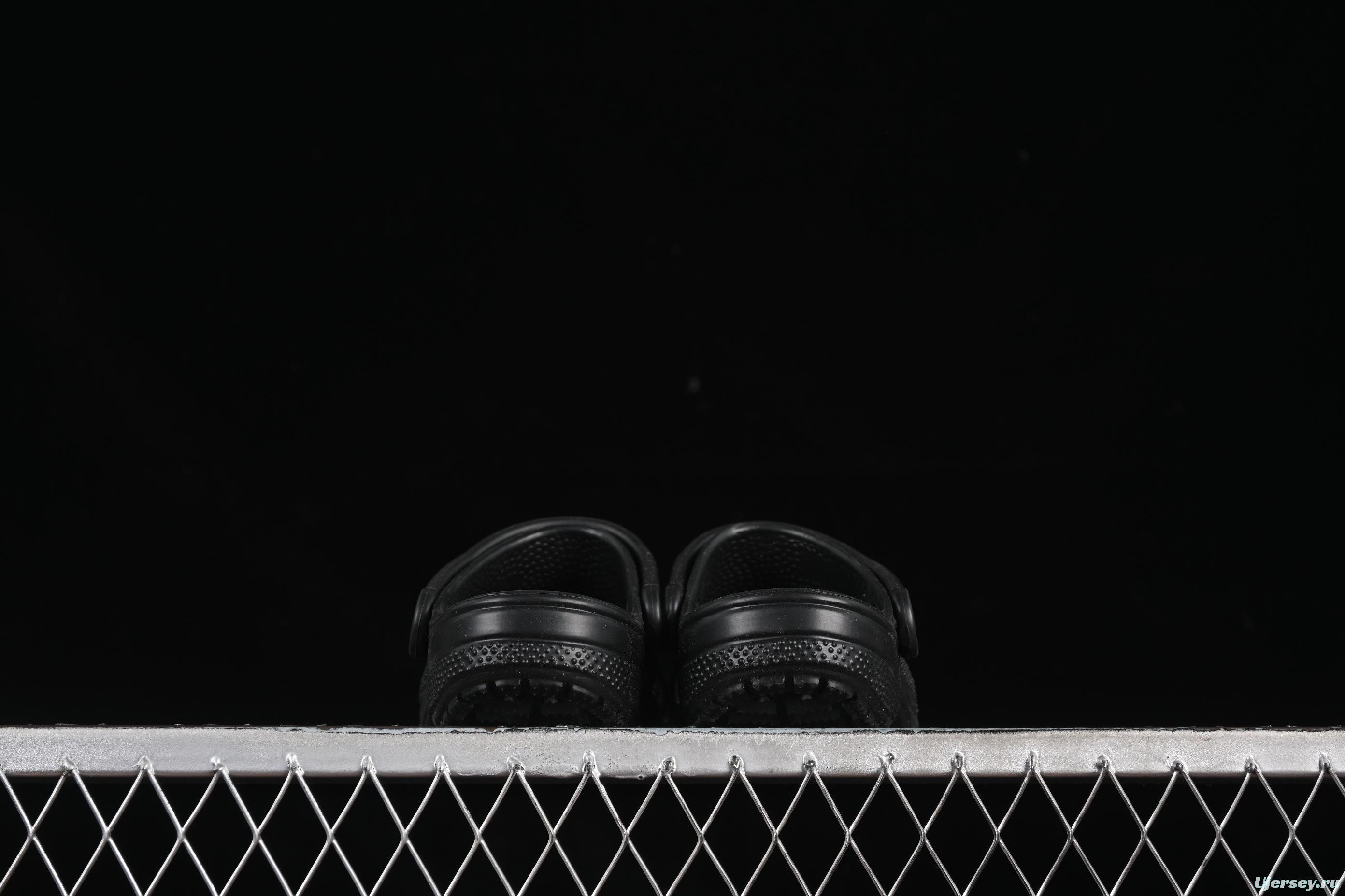 Crocs Classic Clog Kids Lightweight Slip-Resistant Comfortable Water Shoes - Classic Clog