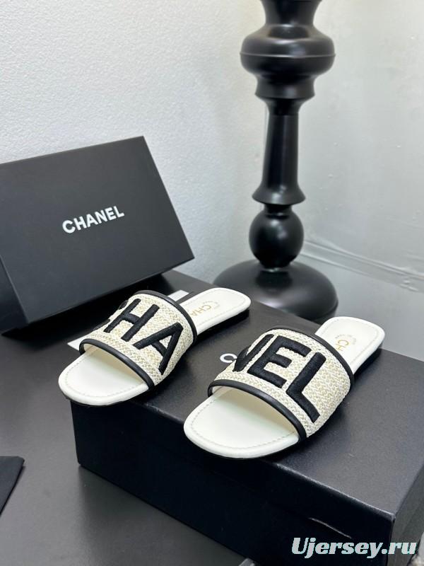 2025 Women CHANEL White Black Canvas Slippers