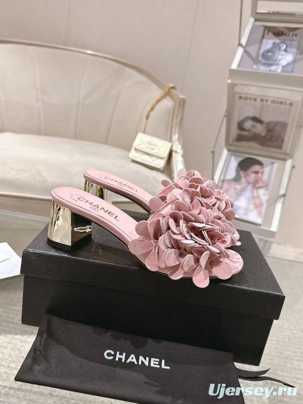 2025 Women Chanel Pink Suede Flower Mule