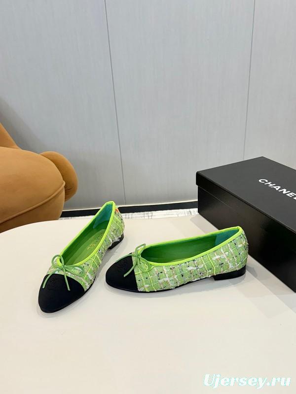 2025 Women Chanel Green Black Lambskin Ballet Flats LY00250