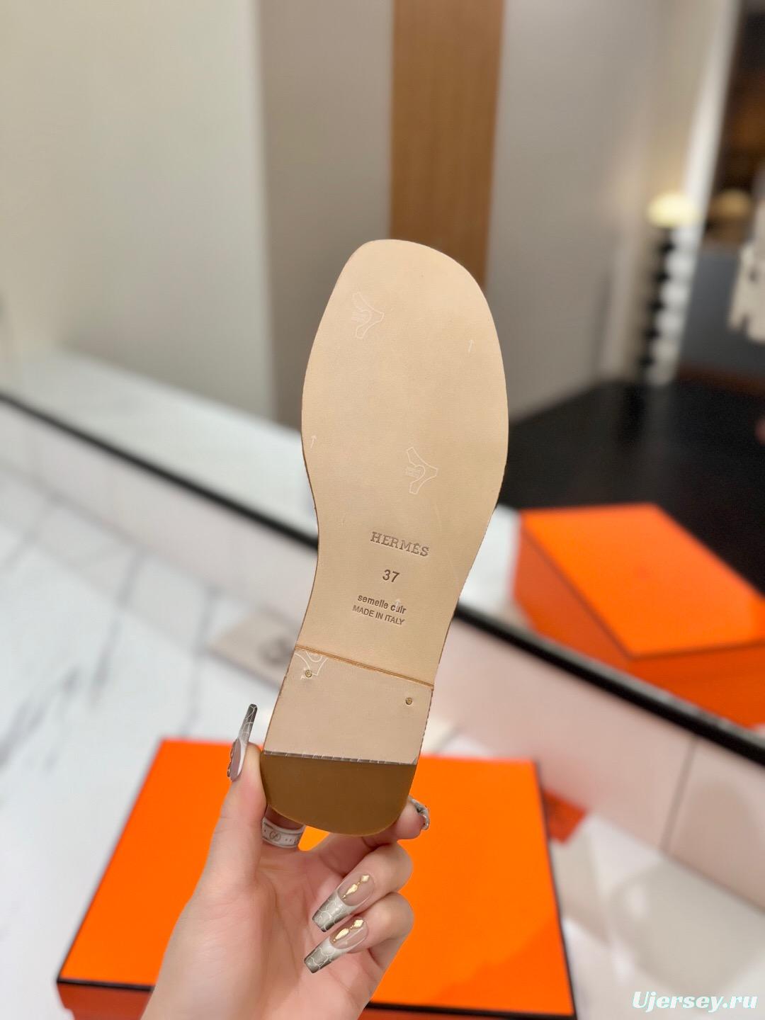 2025 Women Hermès White Leather Sandals