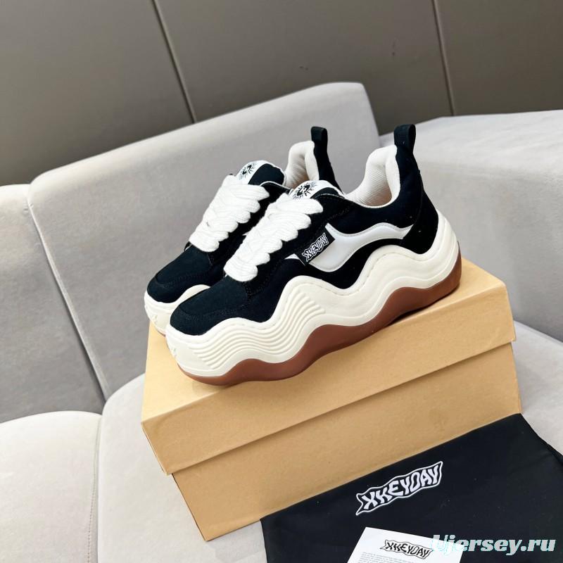2025 Unisex HEYDAY Black White Canvas Suede Wave Pattern Sneakers KFY00260