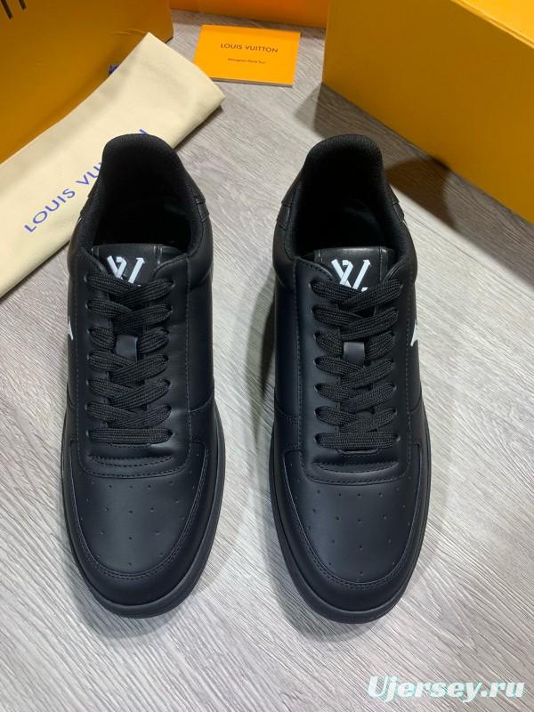 2024 Unisex Louis Vuitton Black Leather Sneakers High Frequency Brand Totem MJ00380