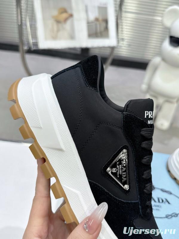 2025 Unisex Prada Black Leather Suede Sneakers KFY00310