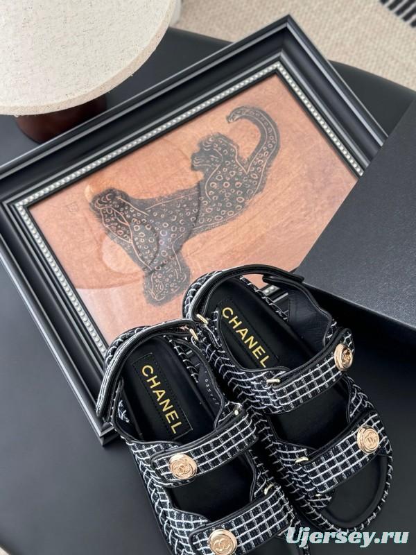 2025 Women Chanel Black Leather Sandals LY00320