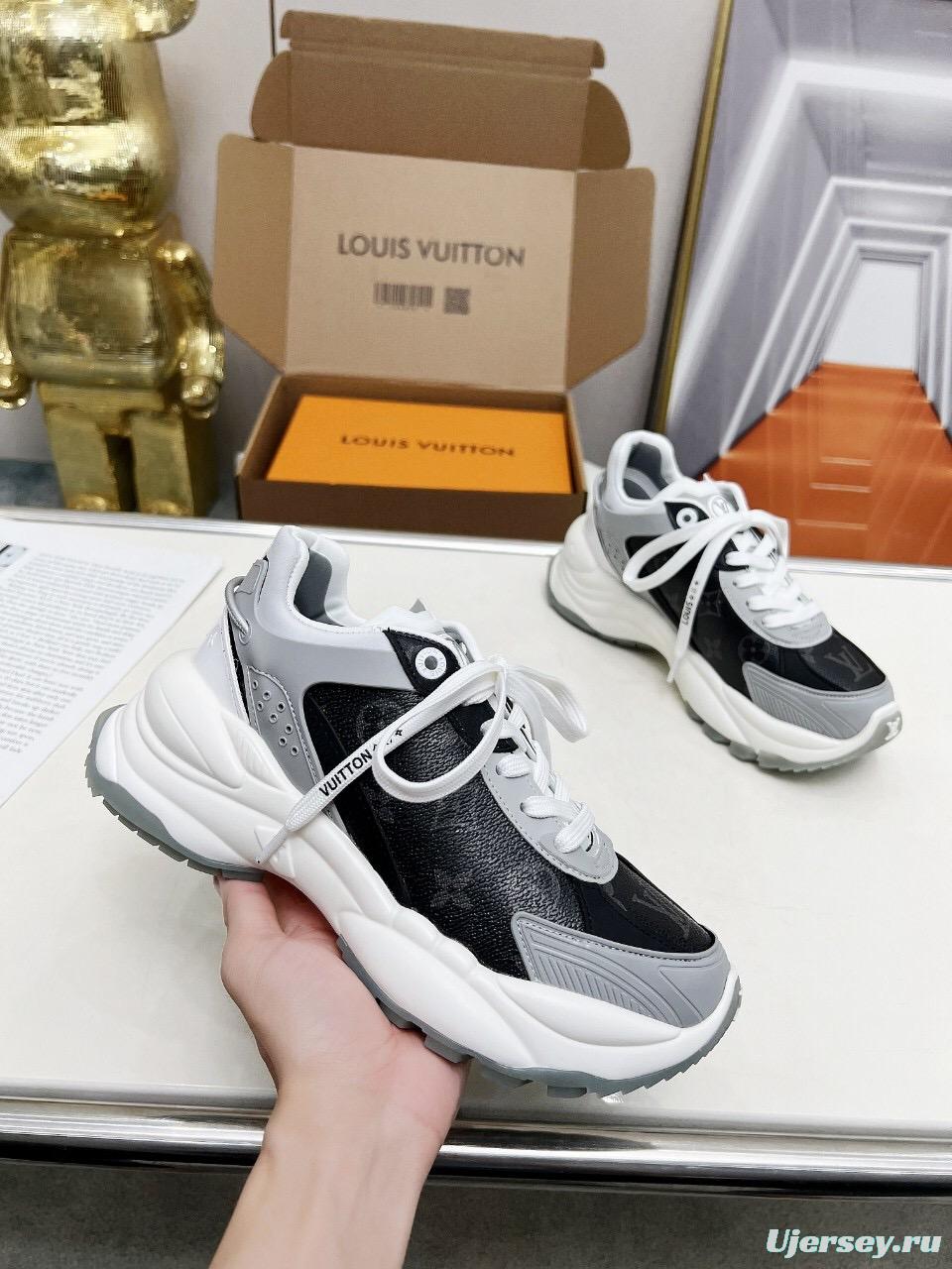 2025 Unisex Louis Vuitton Black White Leather Mesh Sneakers LY00340