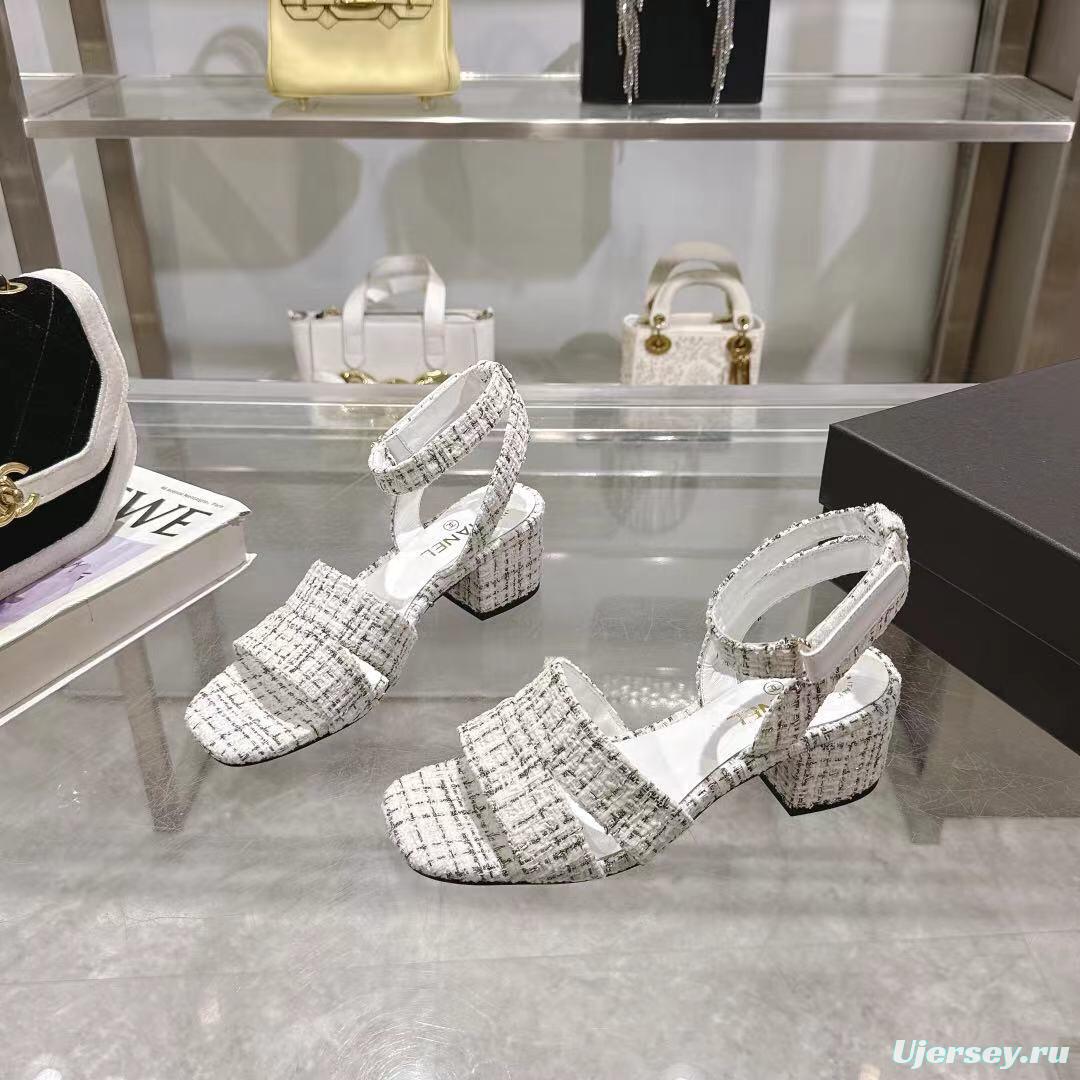 2025 Women Chanel White Black Tweed Leather Sandals LY00280