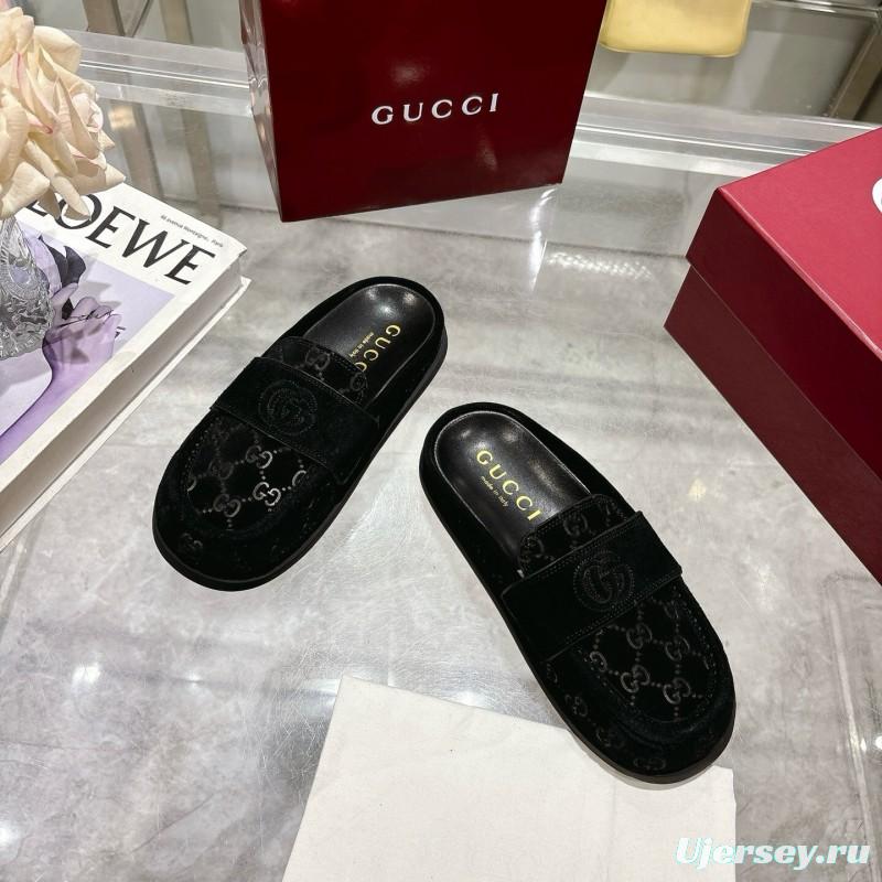 2025 Women Gucci Black Suede Slippers Embossed GG LY00270