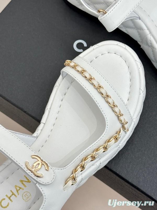 2025 Women Chanel White Leather Sandals Chain Decoration KFY00270