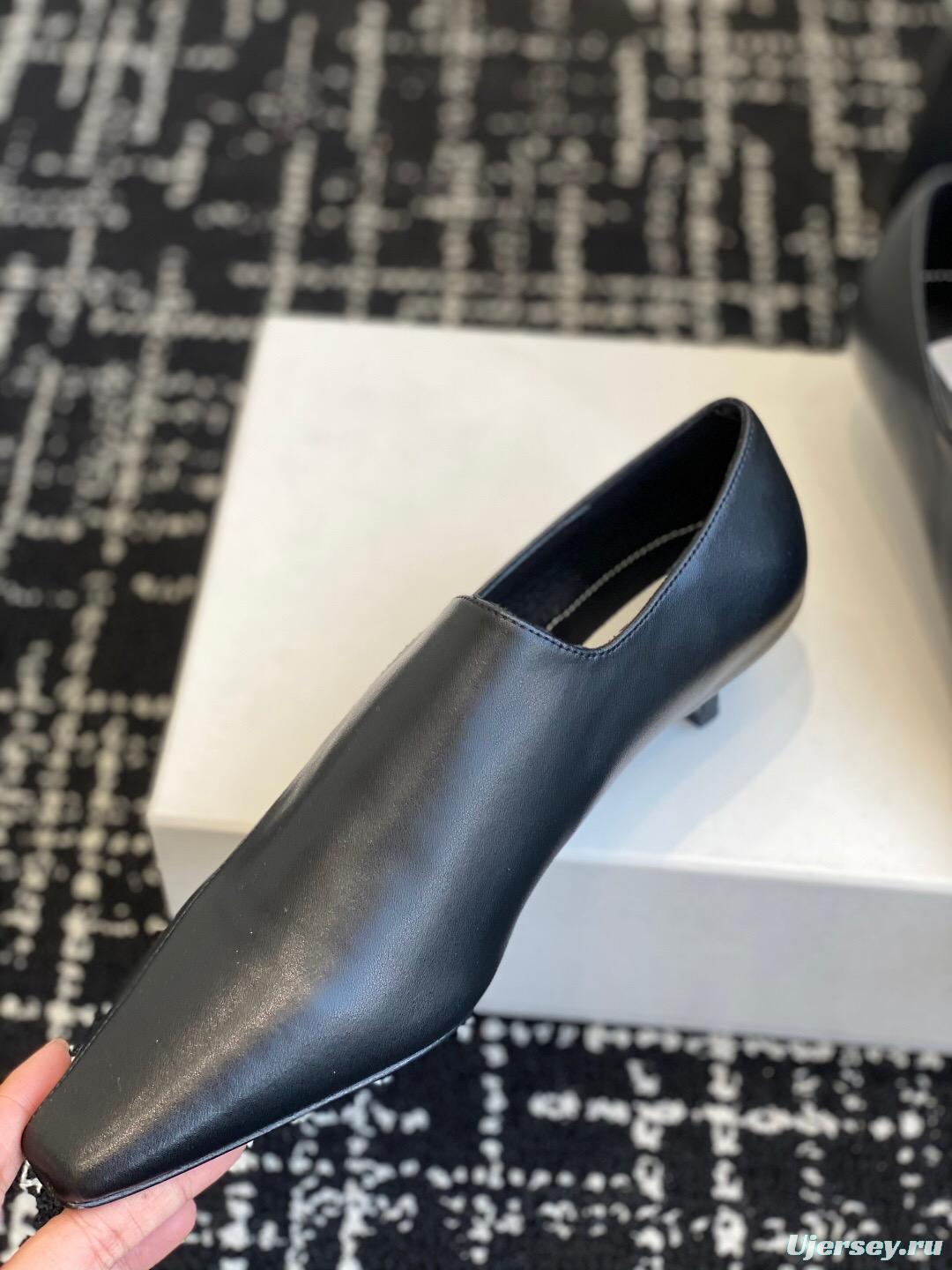 2025 Women Toteme Black Leather Slip-On Loafers