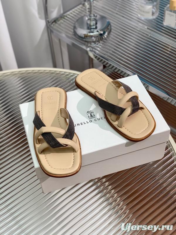 2025/Women Brunello Cucinelli Beige Leather Flat Sandals Handcrafted Chain Detail KFY00300 (F)
