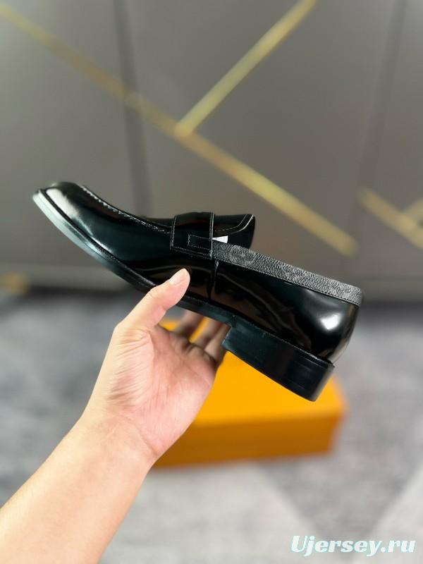 2024 Men Louis Vuitton Black Leather Loafer MJ00290