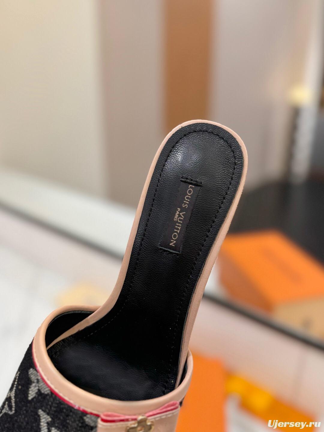 2025 Women Louis Vuitton Black Beige Denim Sandals LV Element KFY00310