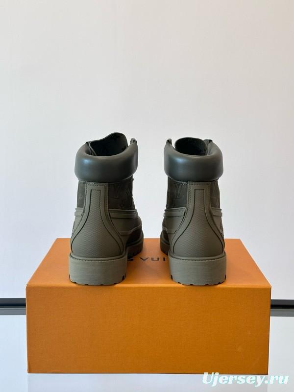 2024 Men Louis Vuitton Brown Rubber Leather Combat Boots MJ00390