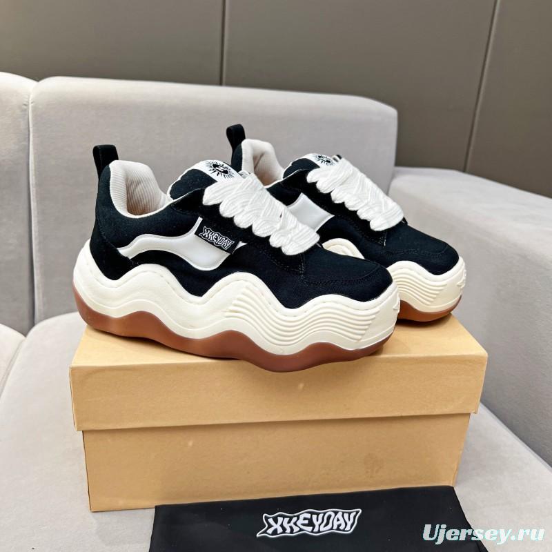 2025 Unisex HEYDAY Black White Canvas Suede Wave Pattern Sneakers KFY00260