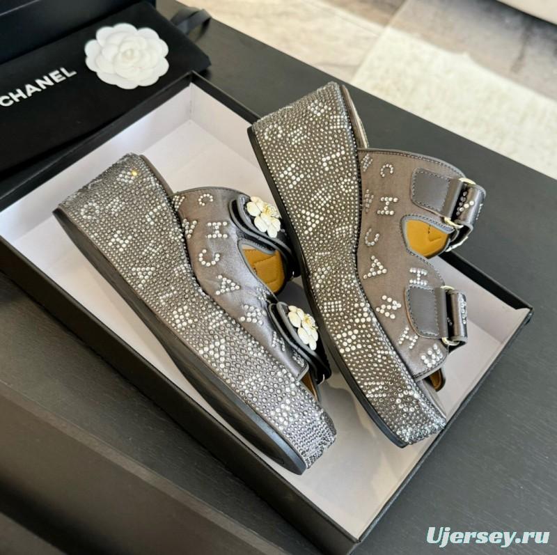 2025 CHANEL Grey Leather Platform Slippers LY00330