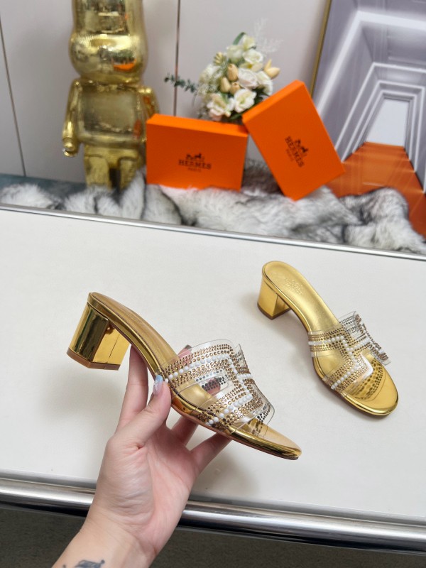 2025 Hermès Gold Leather Slippers MJ00180