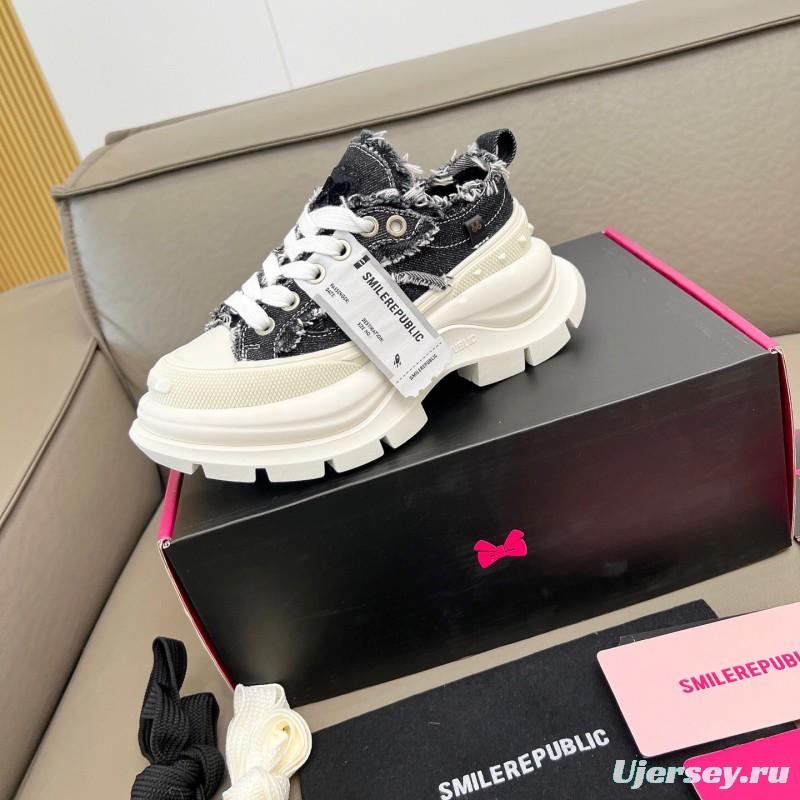 2025 Unisex Smile Republic Black White Canvas Casual Shoes Fringed LY00291