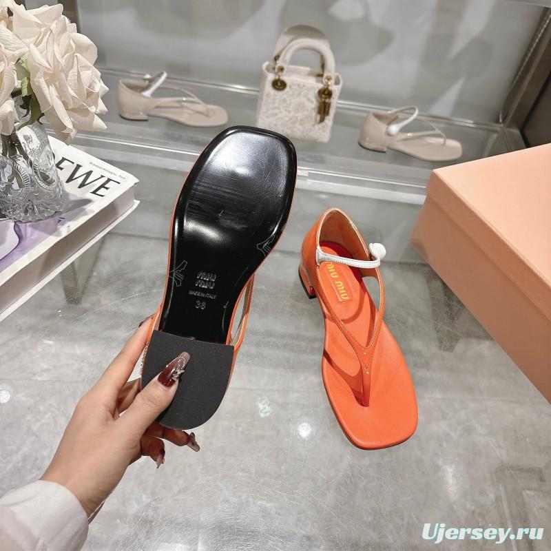 2025 Women Miu Miu Orange Patent Leather T-strap Sandals With Square Toe KFY00289(F)