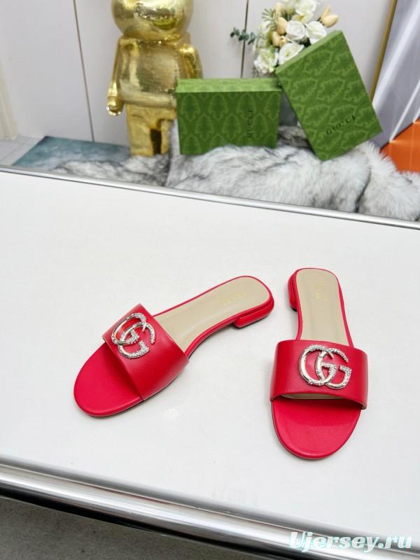 2025 Gucci Red Leather Slippers GG Ornament MJ00190