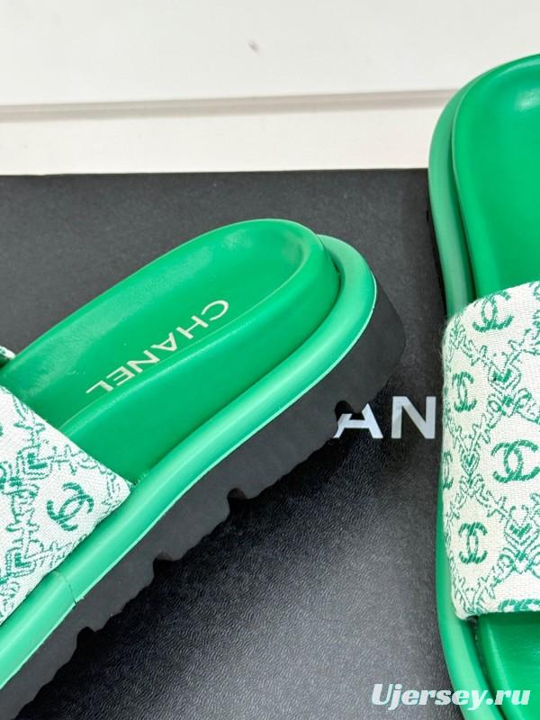 2025 Slippers Chanel Green Nylon Slippers