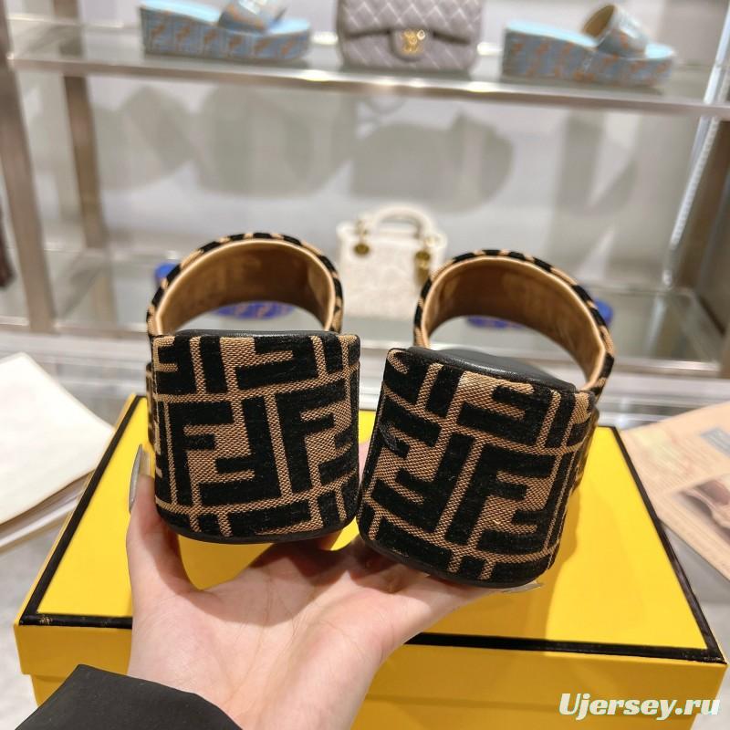 2025 Slippers Fendi Black Brown Canvas Platform FF Jacquard KFY00240