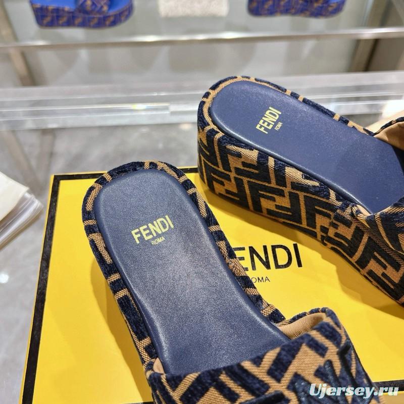 2025 Fendi Navy Beige Jacquard Fabric Platform Slippers