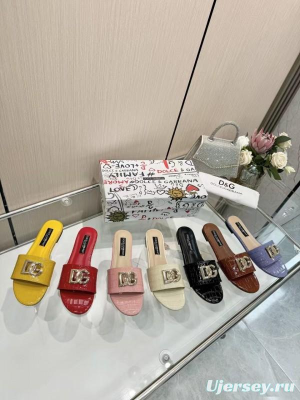2025 Women Dolce & Gabbana Brown Leather Slippers LY00190
