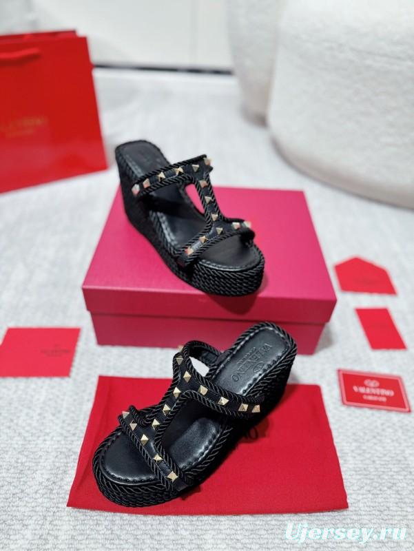 2025 Women Valentino Black Leather Wedge Sandals Studded LY00290