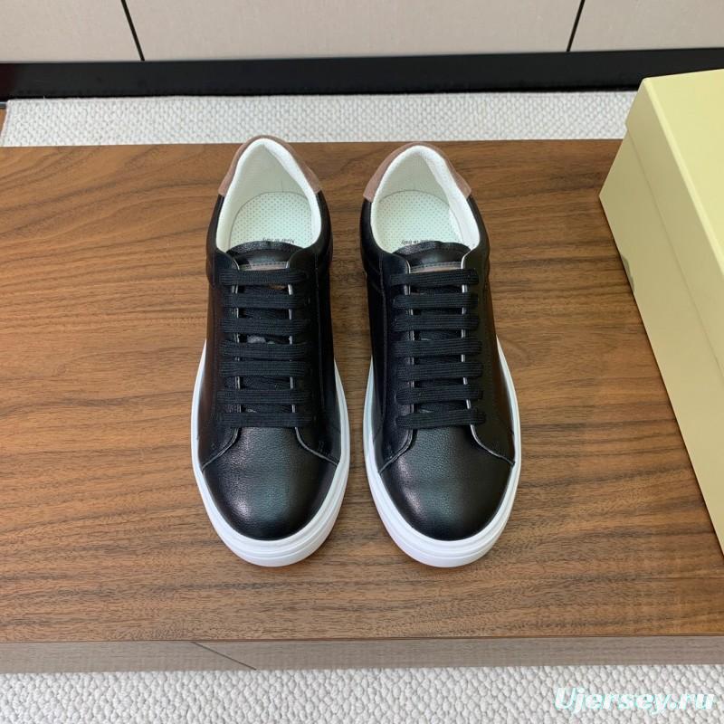 2025 Men Brunello Cucinelli Black Leather Casual Sneakers With White Rubber Sole And High Elasticity Insole KFY00310(M)