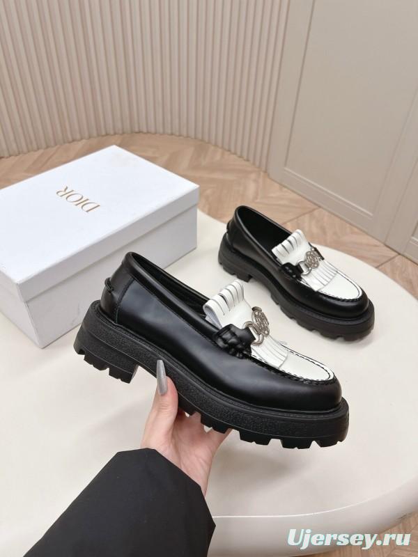 2025 Women Dior Black White Leather Loafers Metal Buckle KFY00350