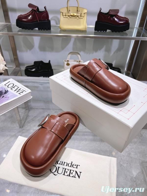 2025 Unisex Alexander McQueen Brown Leather Boken Toe Mule Flexion KFY00300