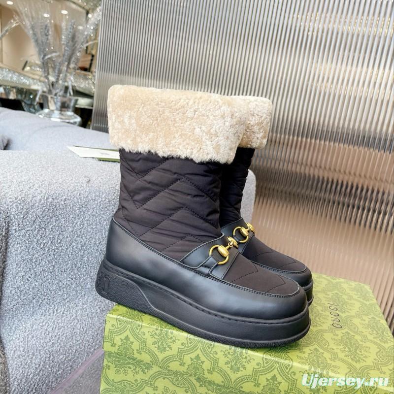 2024 Women Gucci black leather quilted snow boots gold metal MJ00420