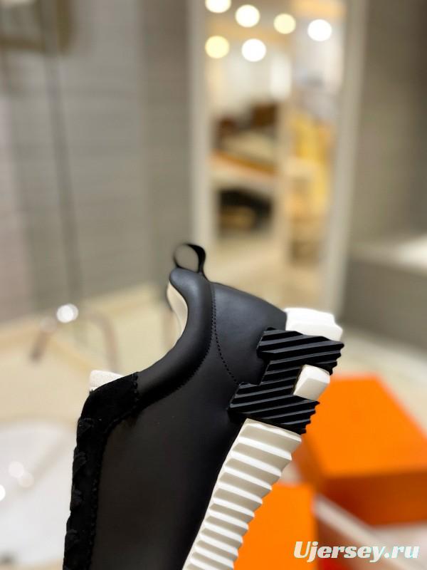 2024 Unisex Hermès Black White Leather Rainproof Fabric Casual Sneakers MJ00320