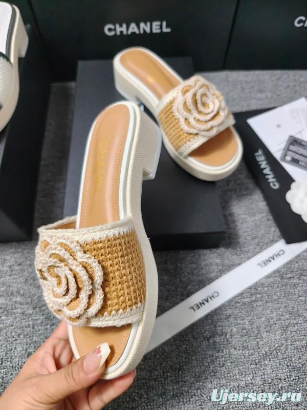 2025 Slippers Chanel Beige White Crochet Flower LY00260