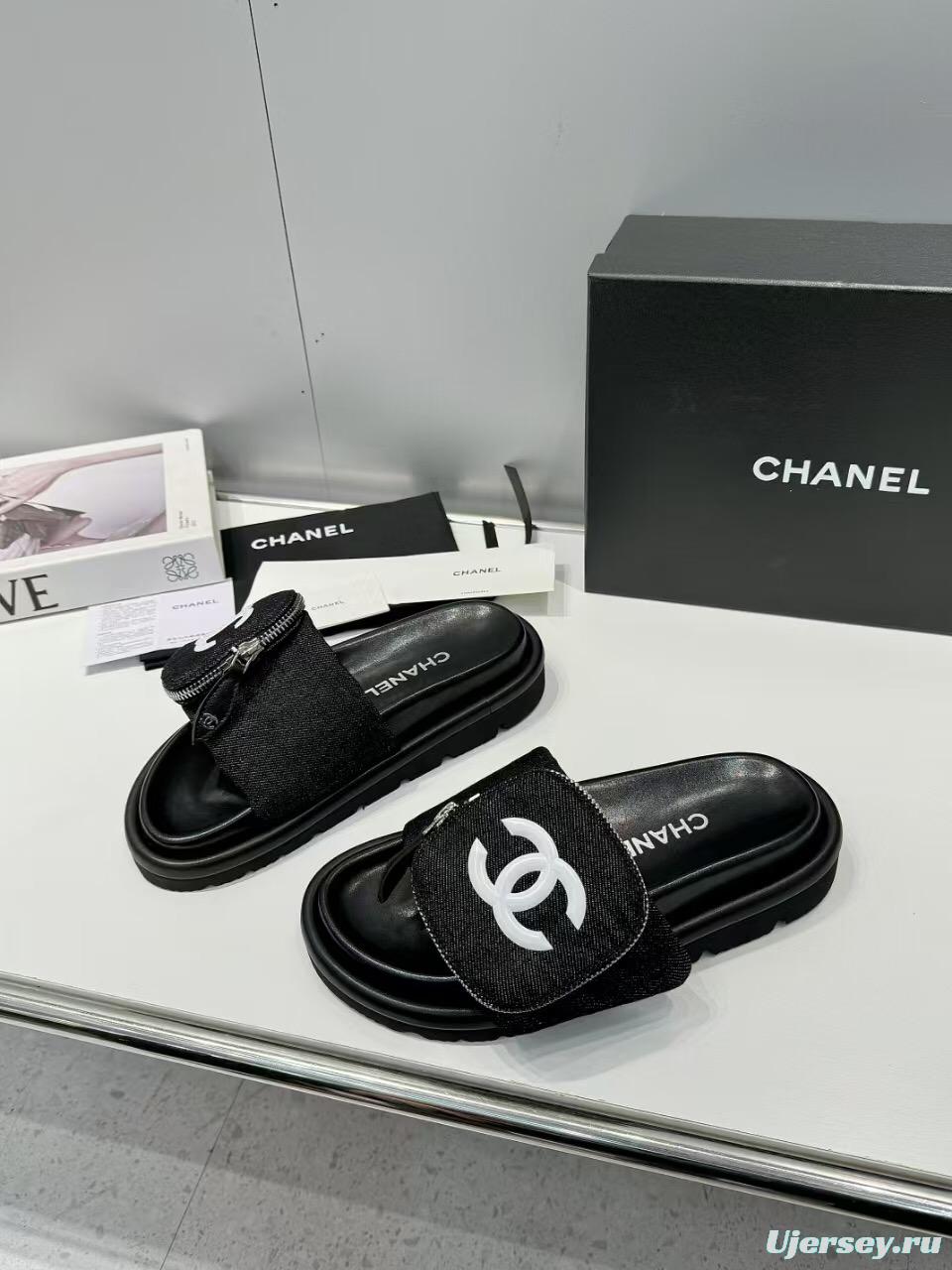 2025 Slippers Chanel Black Fabric Slippers