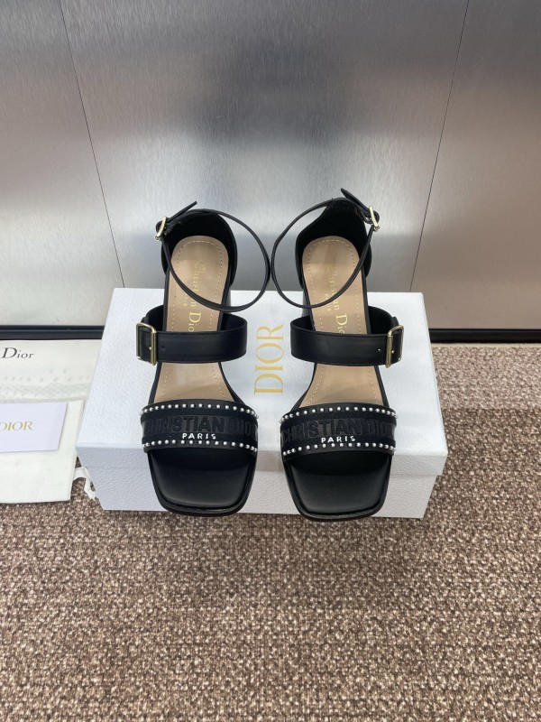 2025 Women Dior Black Leather Sandals Studded KFY00320