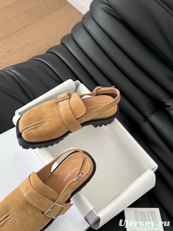 2025 Women MM6 Tan Suede Slingback Split-toe Shoes KFY00310