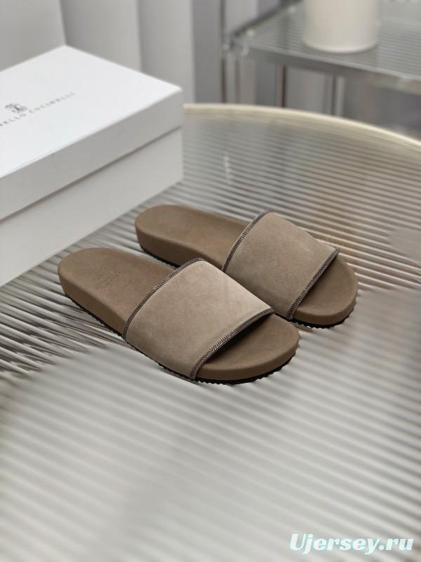 2025 Unisex Brunello Cucinelli Beige Suede Flat Slides Handcrafted With Rubber Sole KFY00240